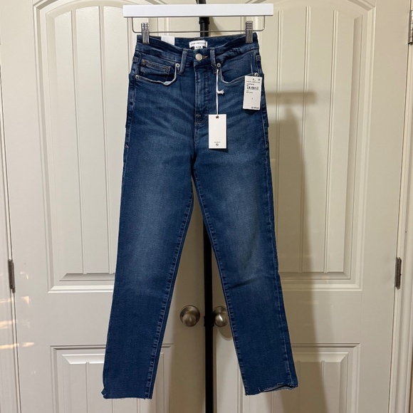 Good American | Good Legs Cigarette Jeans  *NWT* - Picture 2 of 5